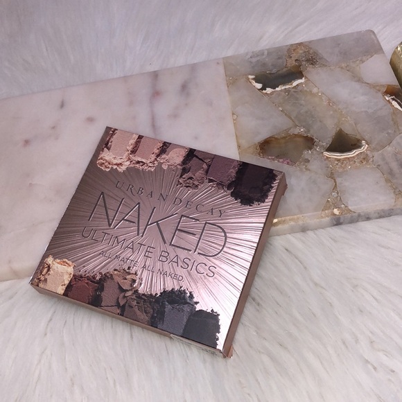 Urban Decay Other - URBAY DECAY ULTIMATE EYESHADOW PALETTE